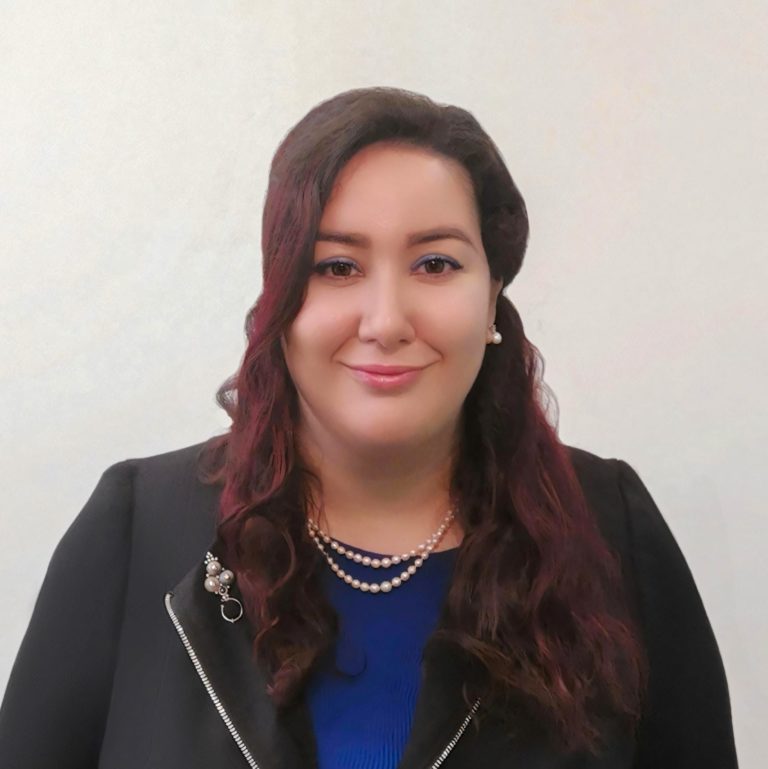 Yasmina Abouzzohour
